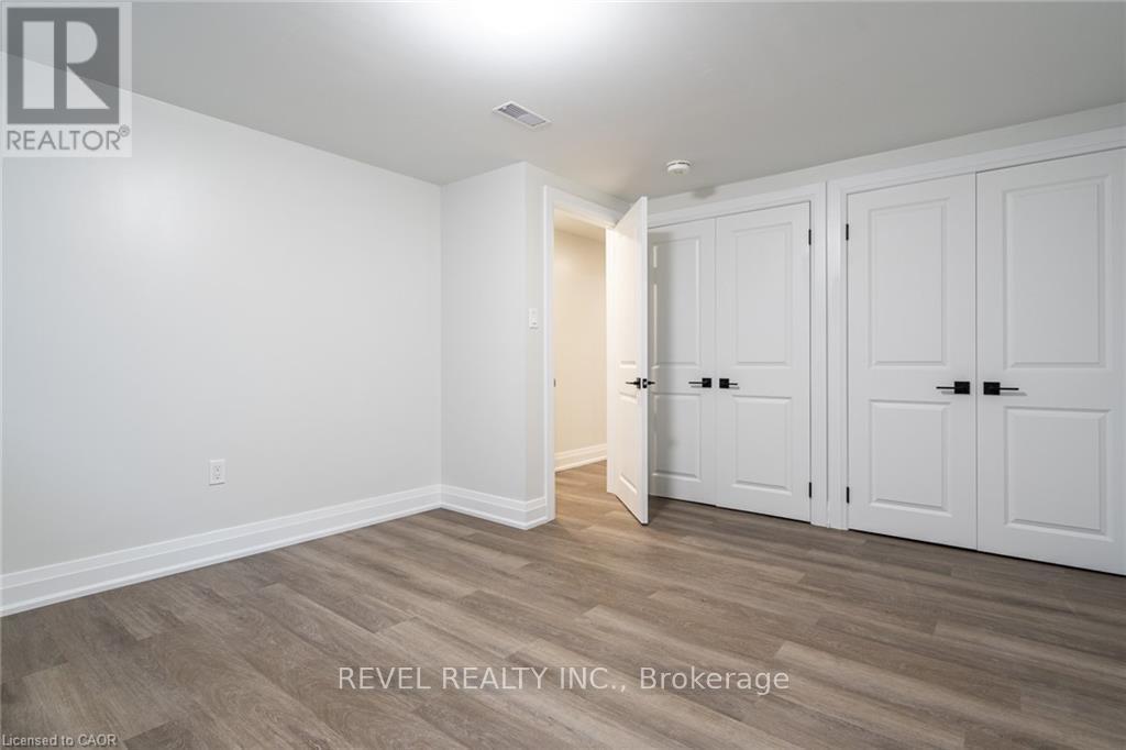 1141 Mohawk Road E, Hamilton, Ontario  L8T 2S4 - Photo 45 - X12966926