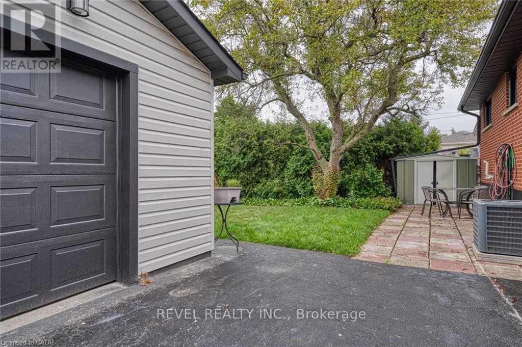 1141 Mohawk Road E, Hamilton, Ontario  L8T 2S4 - Photo 46 - X12966926