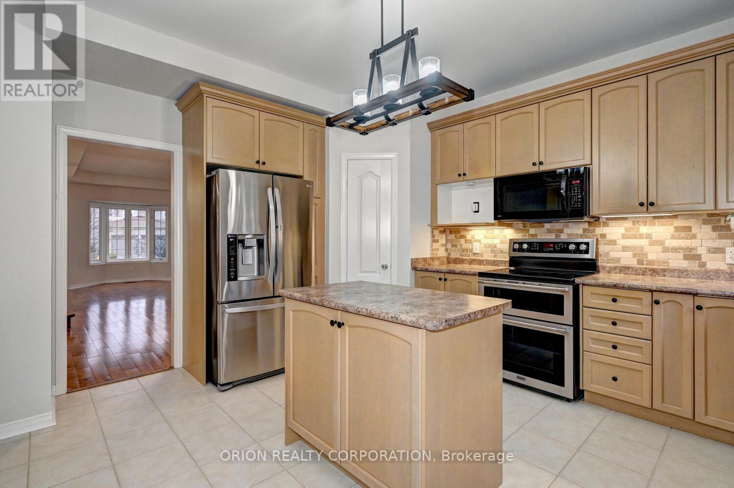 48 Apple Ridge Drive, Kitchener, Ontario  N2P 2S2 - Photo 19 - X12966984