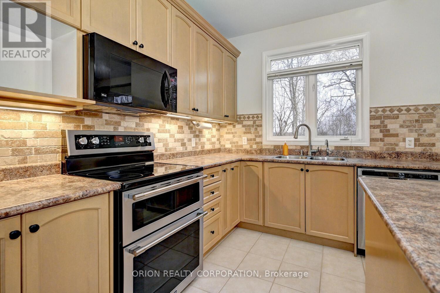 48 Apple Ridge Drive, Kitchener, Ontario  N2P 2S2 - Photo 20 - X12966984