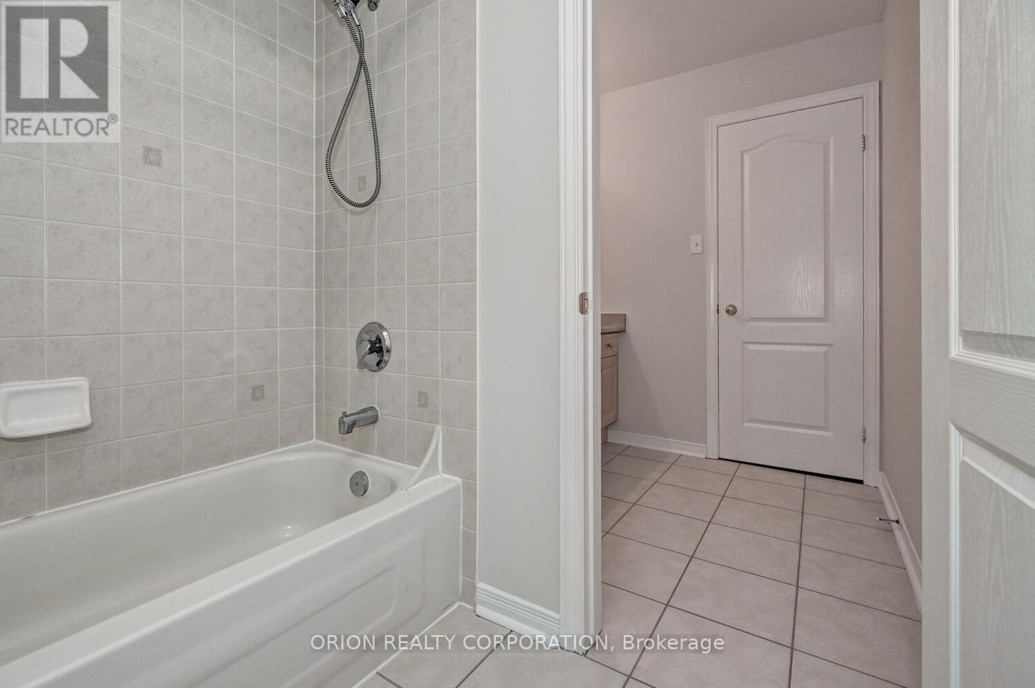 48 Apple Ridge Drive, Kitchener, Ontario  N2P 2S2 - Photo 36 - X12966984