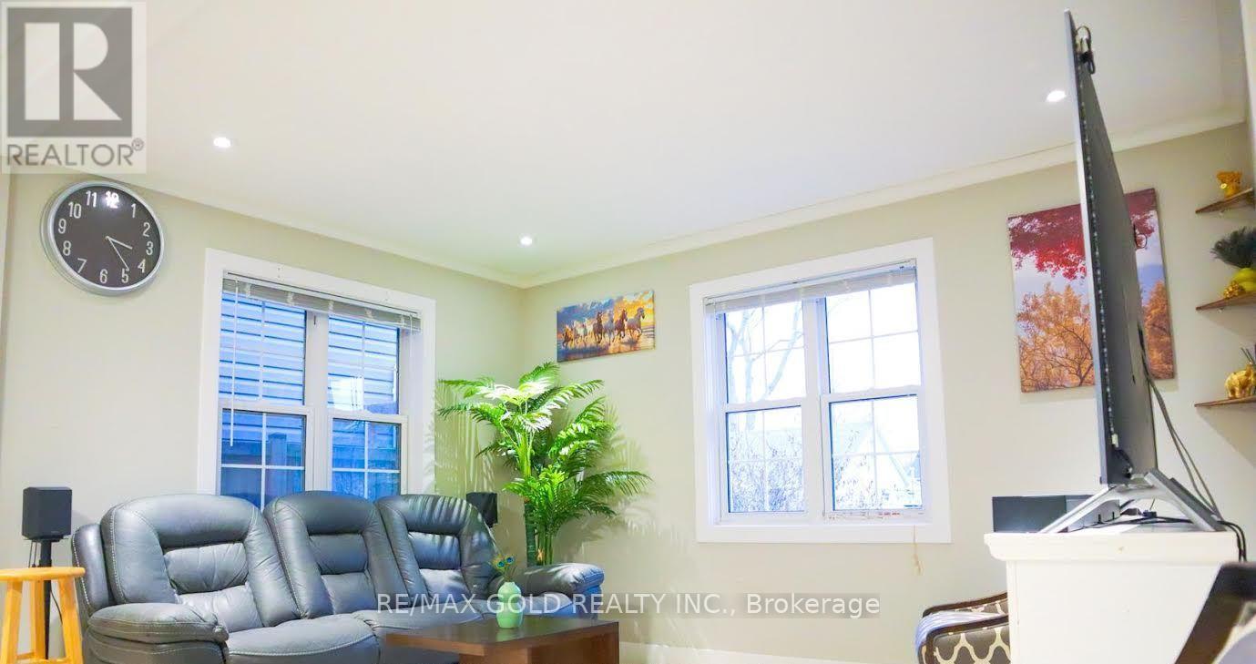 15 Shelley Avenue, St. Catharines, Ontario  L2N 5L4 - Photo 13 - X12967010