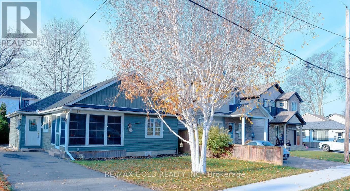 15 Shelley Avenue, St. Catharines, Ontario  L2N 5L4 - Photo 3 - X12967010