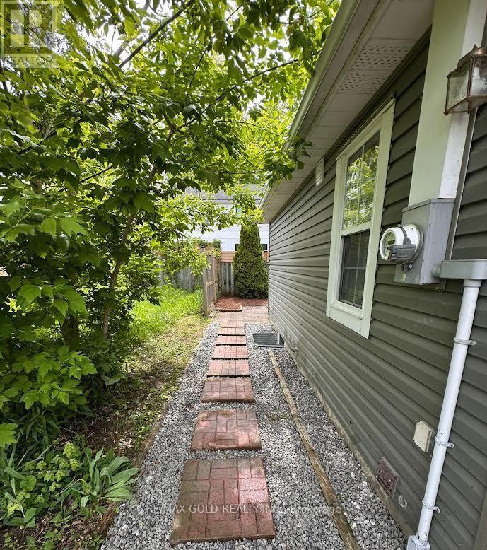 15 Shelley Avenue, St. Catharines, Ontario  L2N 5L4 - Photo 4 - X12967010