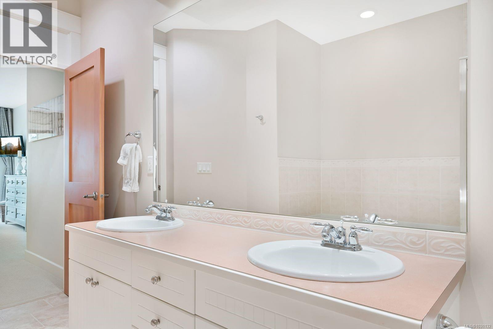 5770 Garnet Pl, Nanaimo, British Columbia  V9V 1N7 - Photo 23 - 1031132