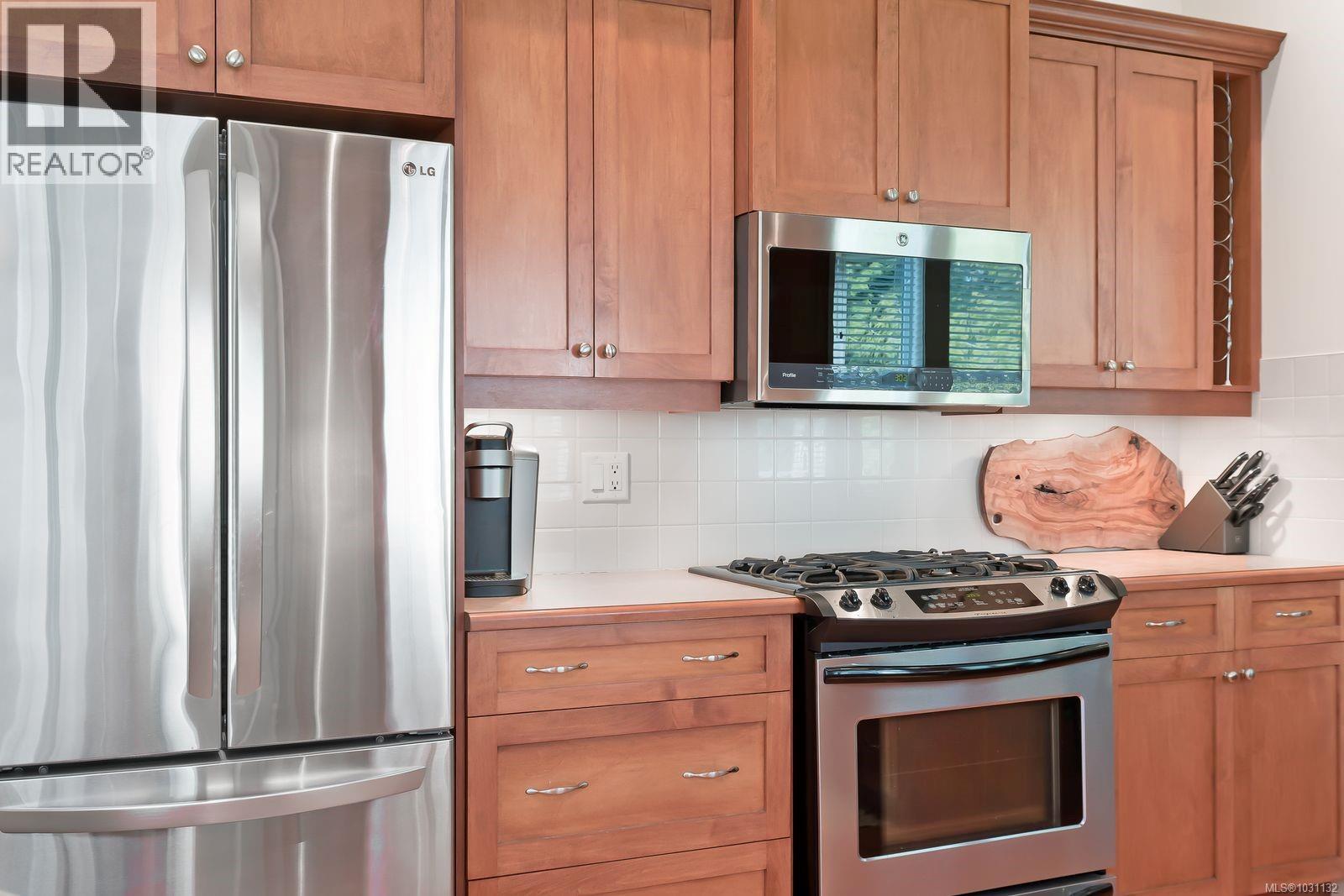 5770 Garnet Pl, Nanaimo, British Columbia  V9V 1N7 - Photo 6 - 1031132