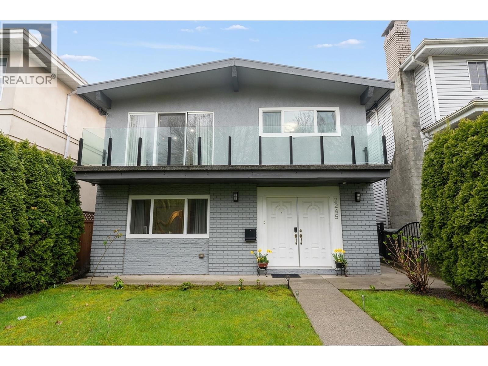 2245 RUPERT STREET, Vancouver, British Columbia