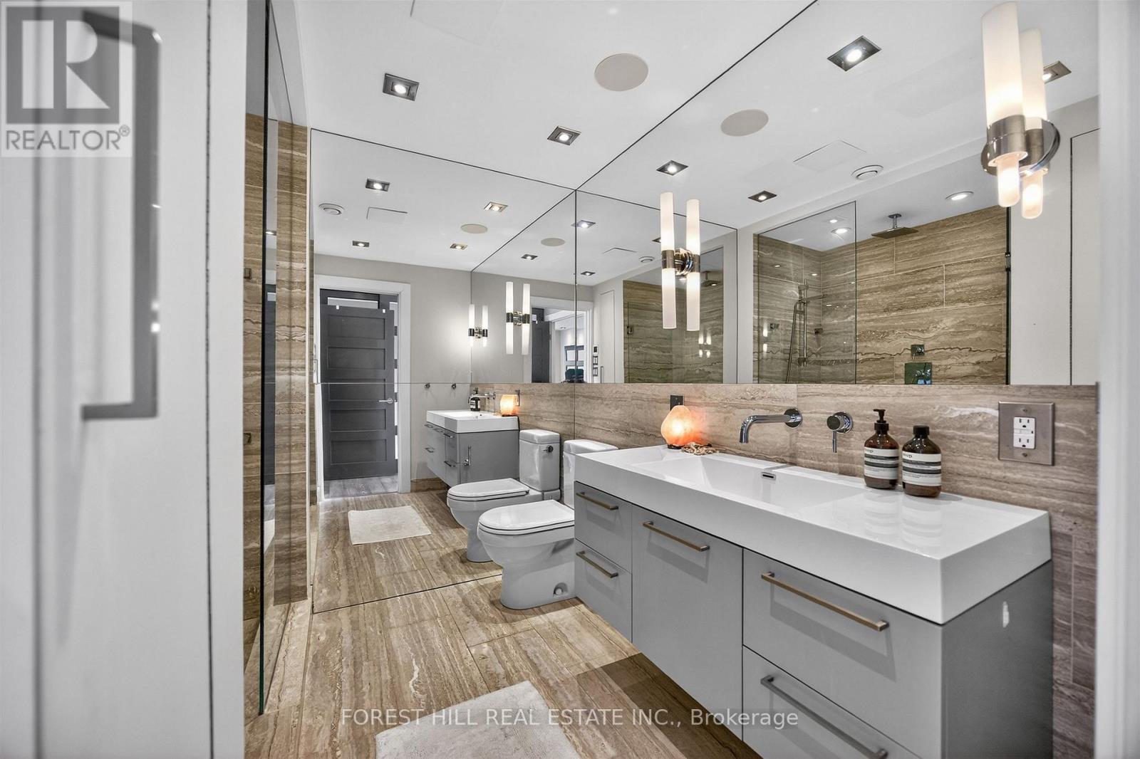 Up Ph 3 - 298 Jarvis Street, Toronto, Ontario M5B 2M4 - Photo 23 - C12966456