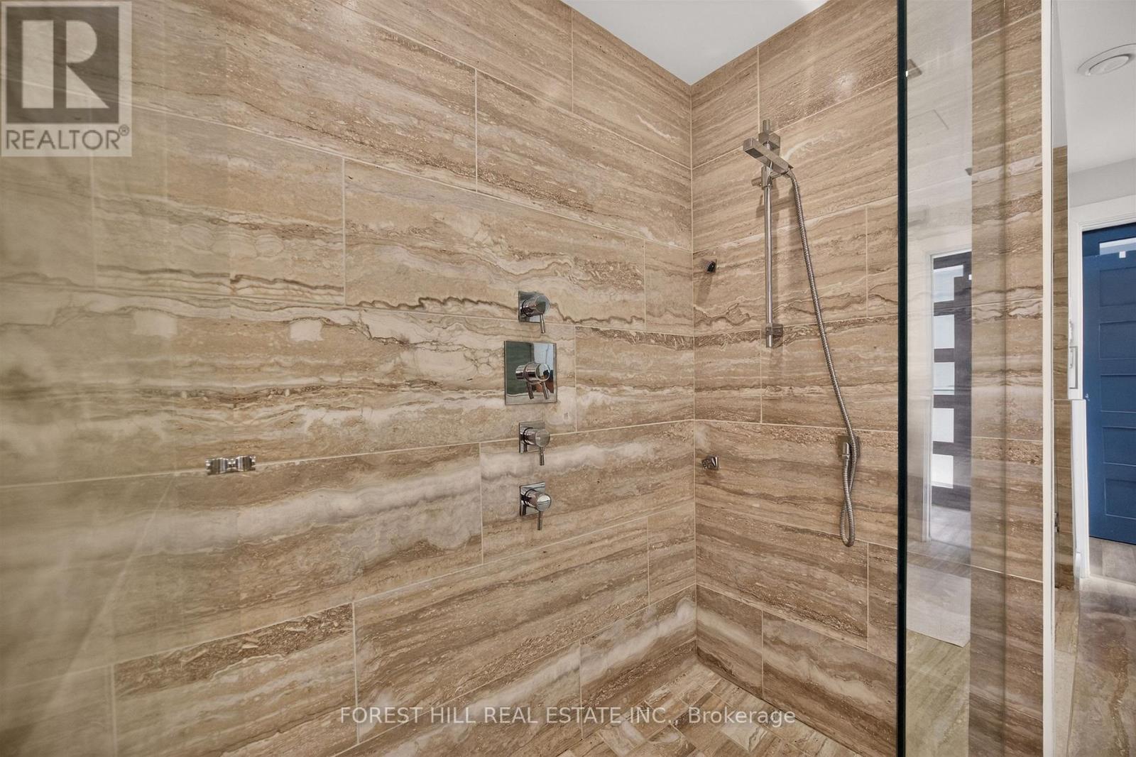 Up Ph 3 - 298 Jarvis Street, Toronto, Ontario M5B 2M4 - Photo 24 - C12966456