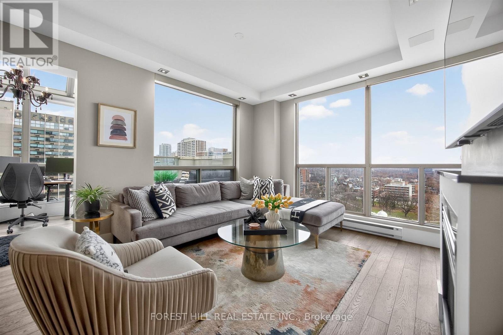 Up Ph 3 - 298 Jarvis Street, Toronto, Ontario M5B 2M4 - Photo 8 - C12966456