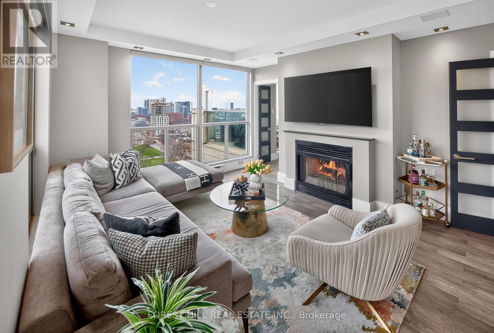 Up Ph 3 - 298 Jarvis Street, Toronto, Ontario M5B 2M4 - Photo 9 - C12966456