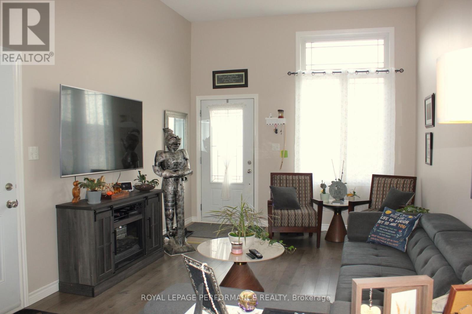 290 Glen Nora Drive, Cornwall, Ontario  K6H 0A8 - Photo 2 - X12967058