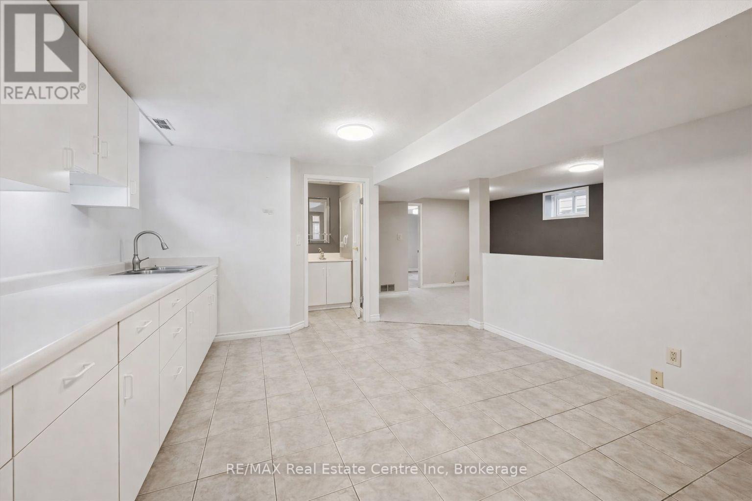 51 Muskoka Drive, Guelph, Ontario  N1E 3M8 - Photo 32 - X12967050