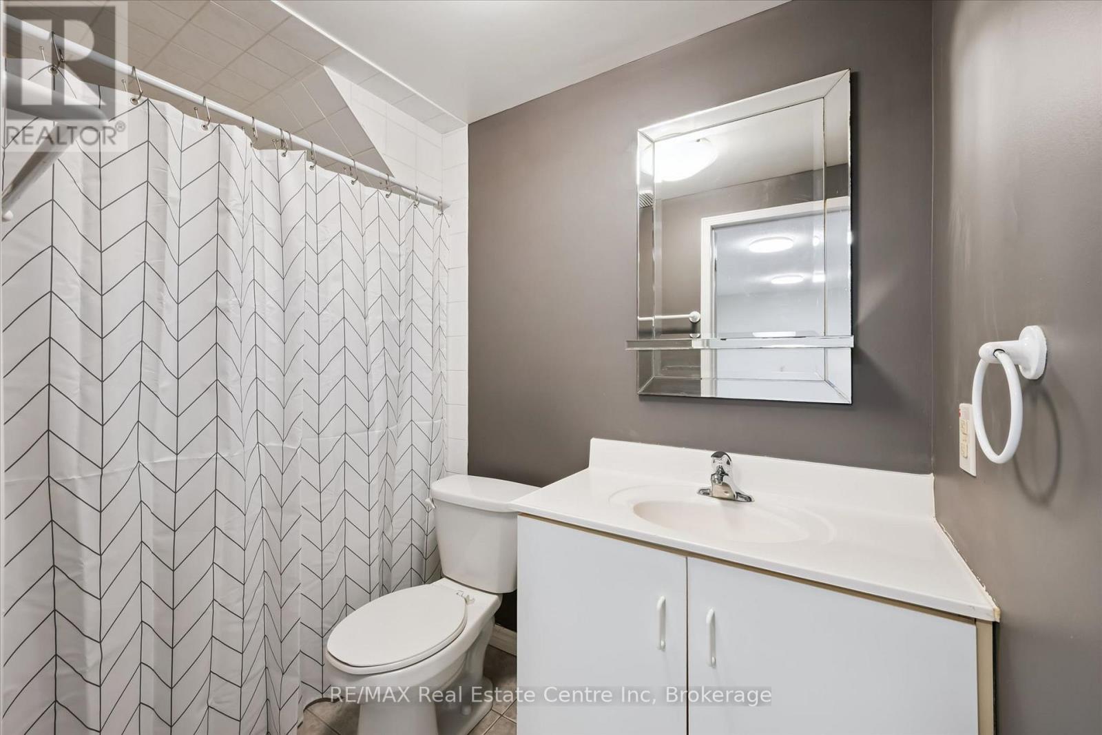 51 Muskoka Drive, Guelph, Ontario  N1E 3M8 - Photo 37 - X12967050