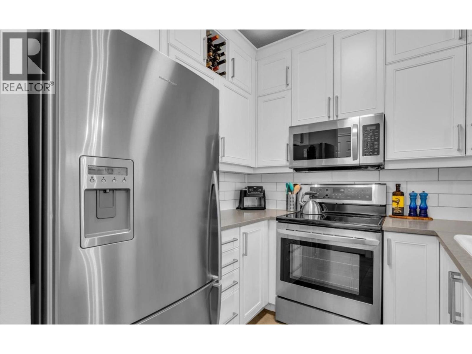 303 2525 Quebec Street, Vancouver, British Columbia  V5T 4R5 - Photo 13 - R3107541