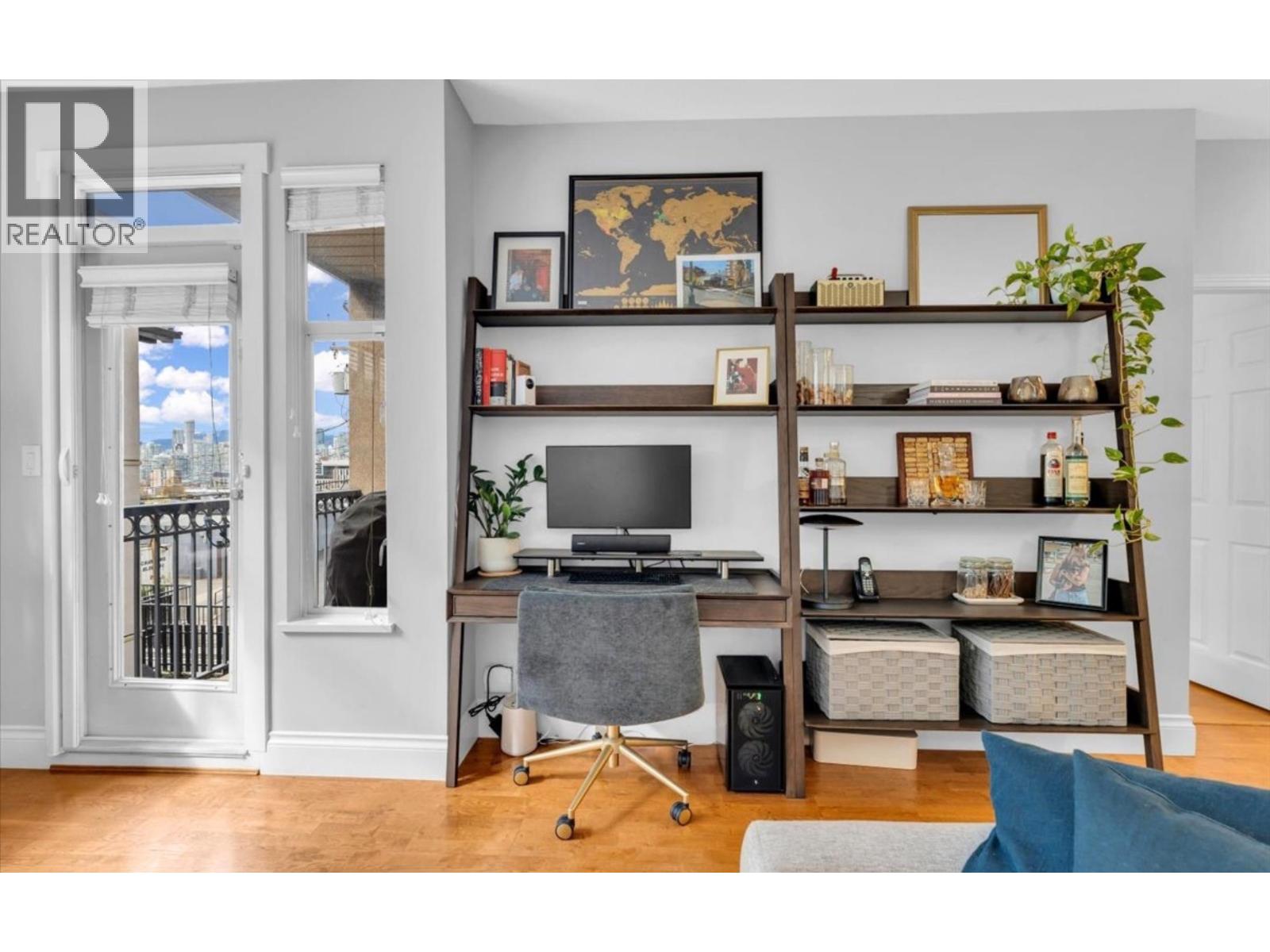 303 2525 Quebec Street, Vancouver, British Columbia  V5T 4R5 - Photo 5 - R3107541