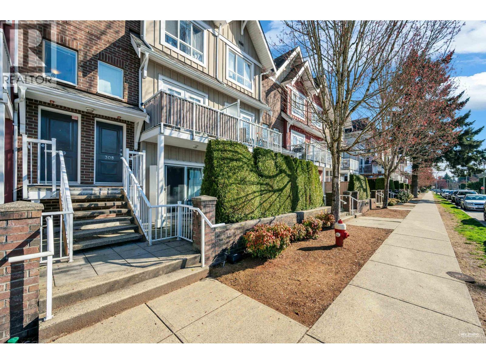 309 1661 Fraser Avenue, Port Coquitlam, British Columbia  V3B 0B6 - Photo 2 - R3107543