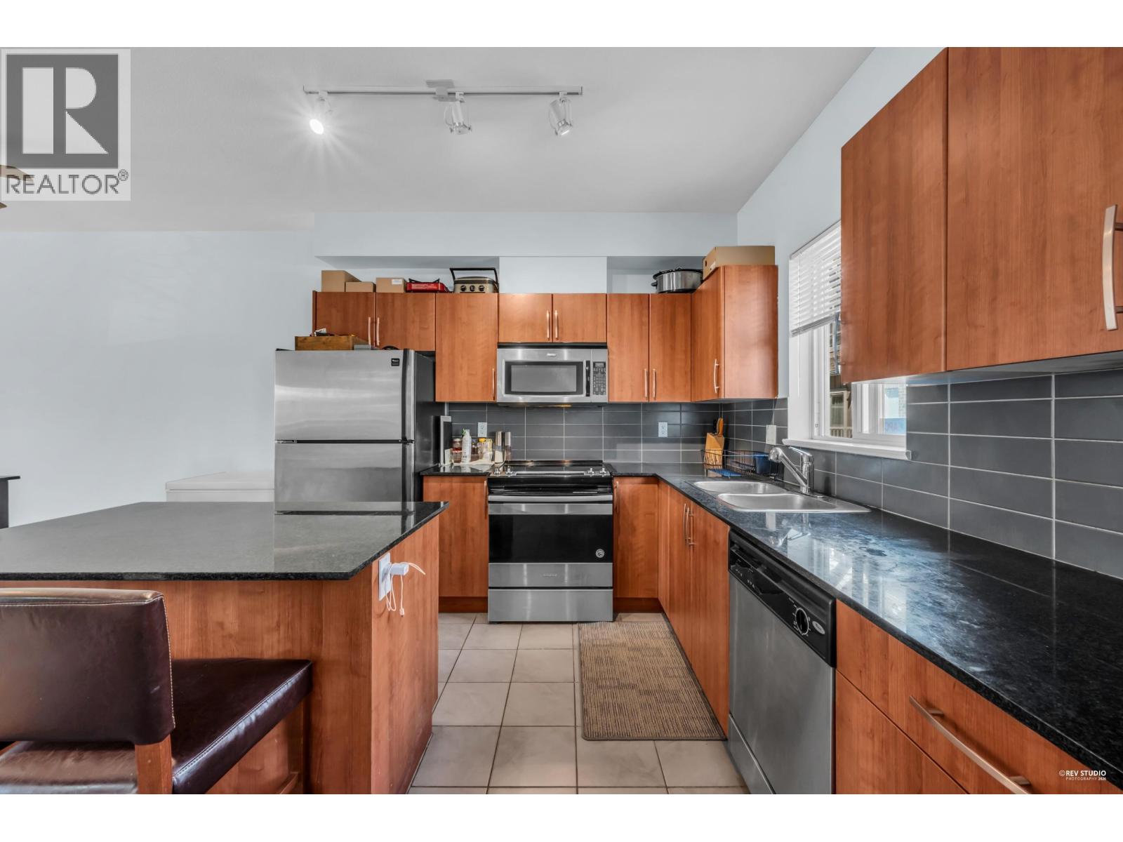 309 1661 Fraser Avenue, Port Coquitlam, British Columbia  V3B 0B6 - Photo 24 - R3107543