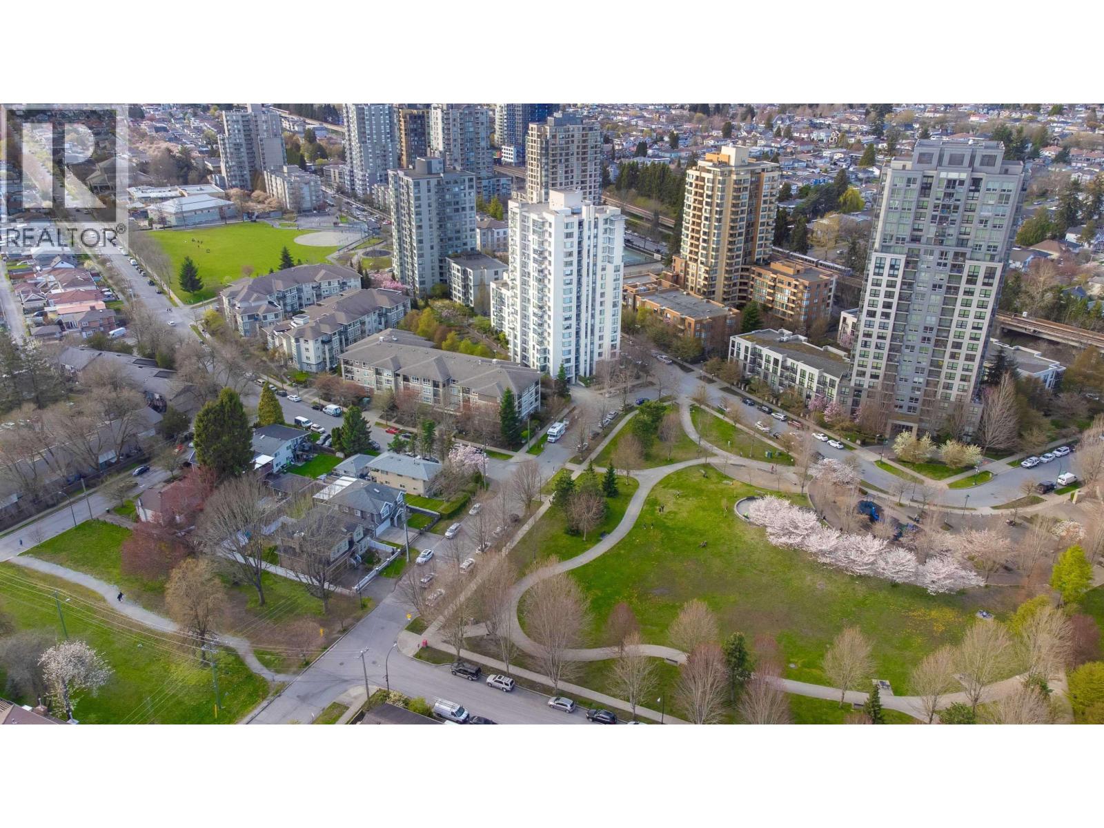 1209 3588 Crowley Drive, Vancouver, British Columbia V5R 6H3 - Photo 25 - R3107567