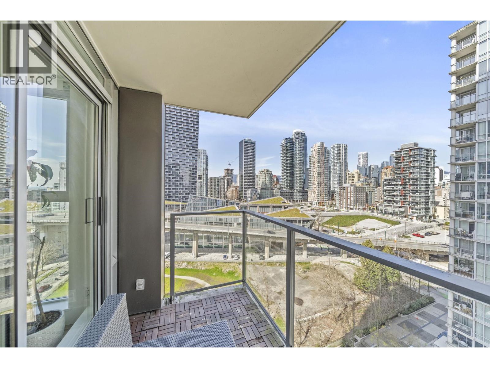 1807 583 Beach Crescent, Vancouver, British Columbia  V6Z 3E6 - Photo 17 - R3107580