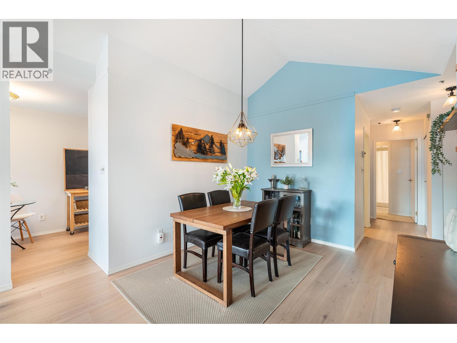 302 655 W 13th Avenue, Vancouver, British Columbia  V5Z 1N8 - Photo 5 - R3107598