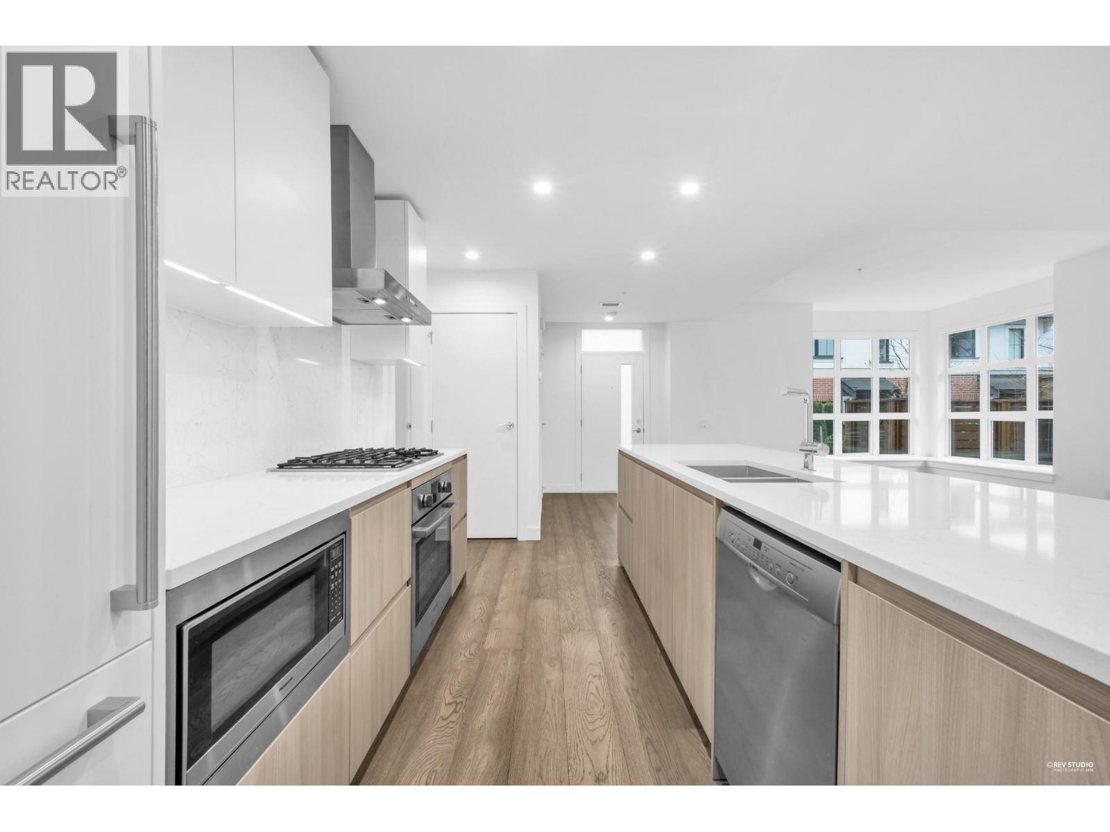 128 2060 Curling Road, North Vancouver, British Columbia  V7P 0E1 - Photo 12 - R3107600