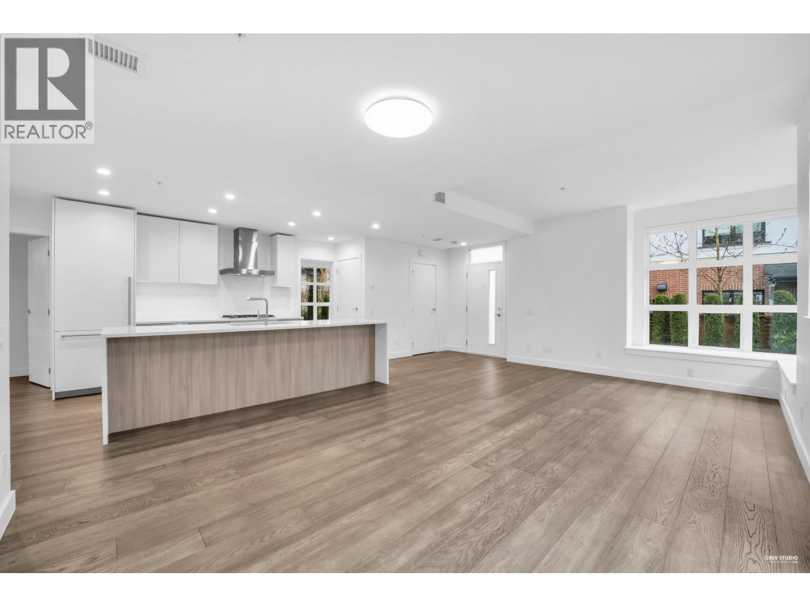 128 2060 Curling Road, North Vancouver, British Columbia  V7P 0E1 - Photo 9 - R3107600