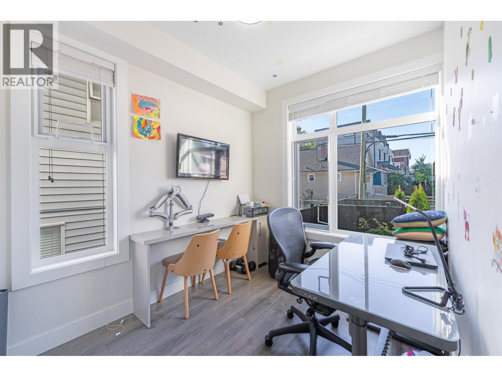 5069 Earles Street, Vancouver, British Columbia  V5R 3R8 - Photo 8 - R3107602