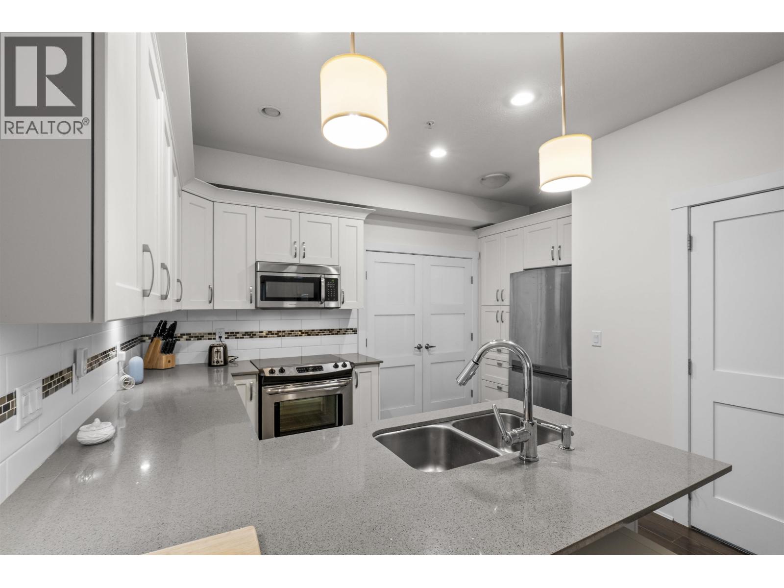 115 828 Royal Avenue, New Westminster, British Columbia  V3M 1J9 - Photo 10 - R3107606