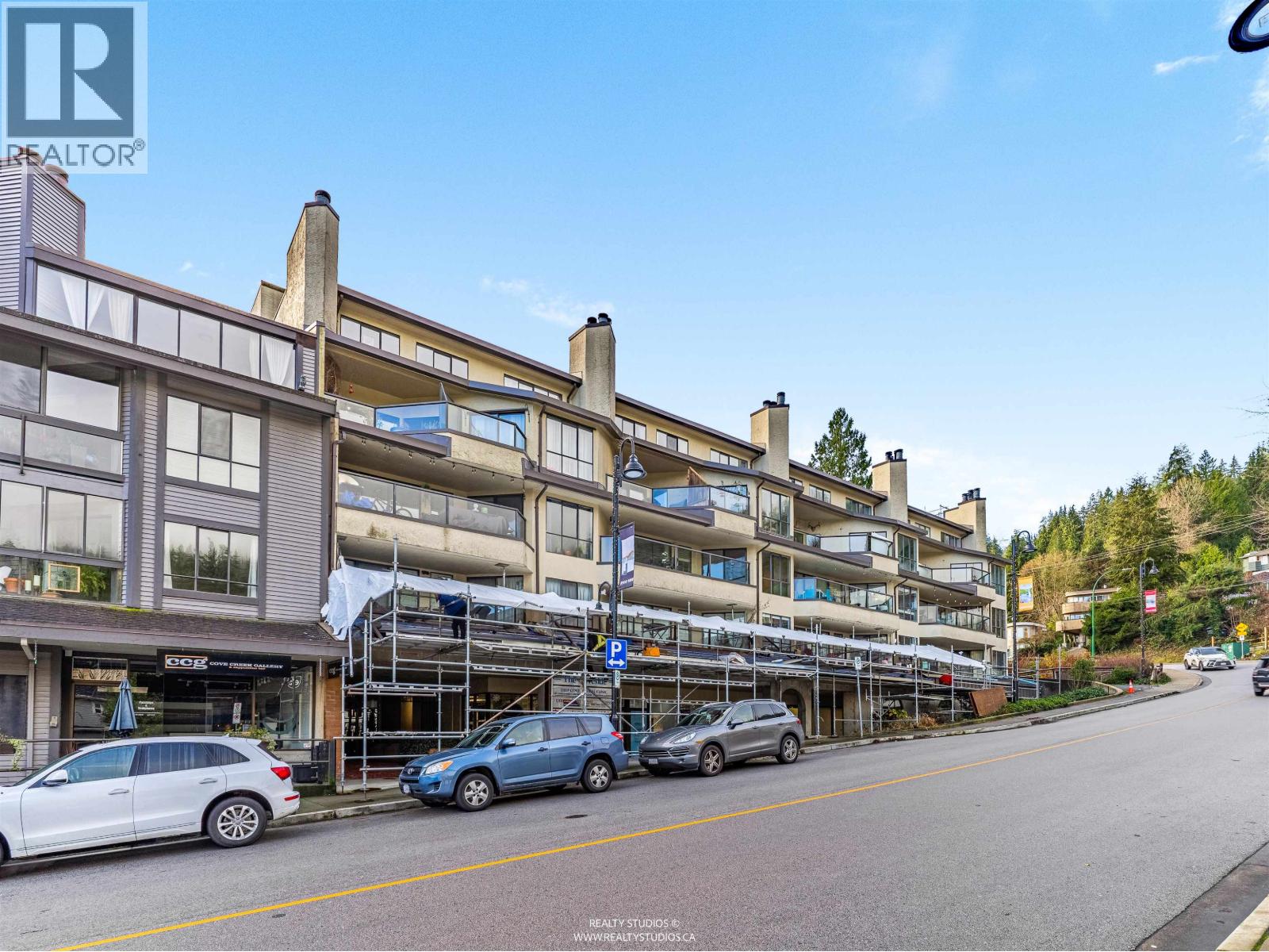 203 4323 Gallant Avenue, North Vancouver, British Columbia  V7G 2C1 - Photo 33 - R3107614