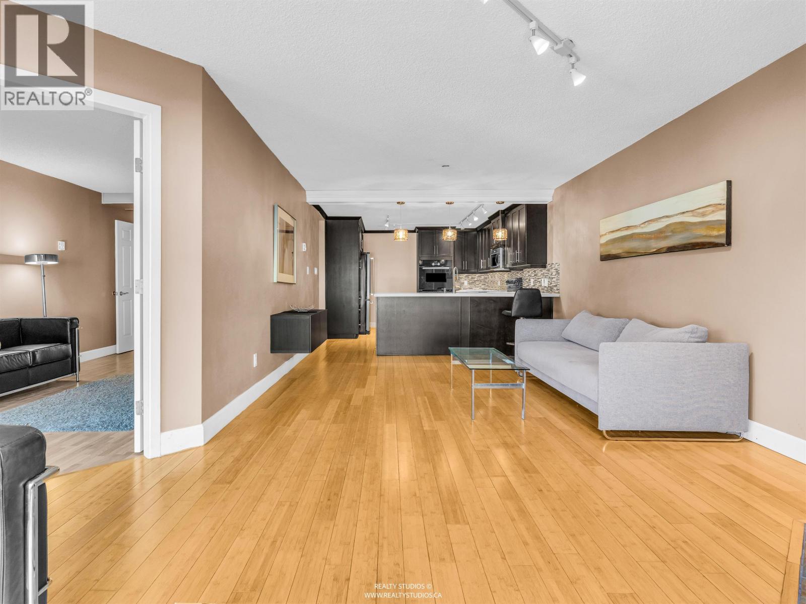 203 4323 Gallant Avenue, North Vancouver, British Columbia  V7G 2C1 - Photo 9 - R3107614