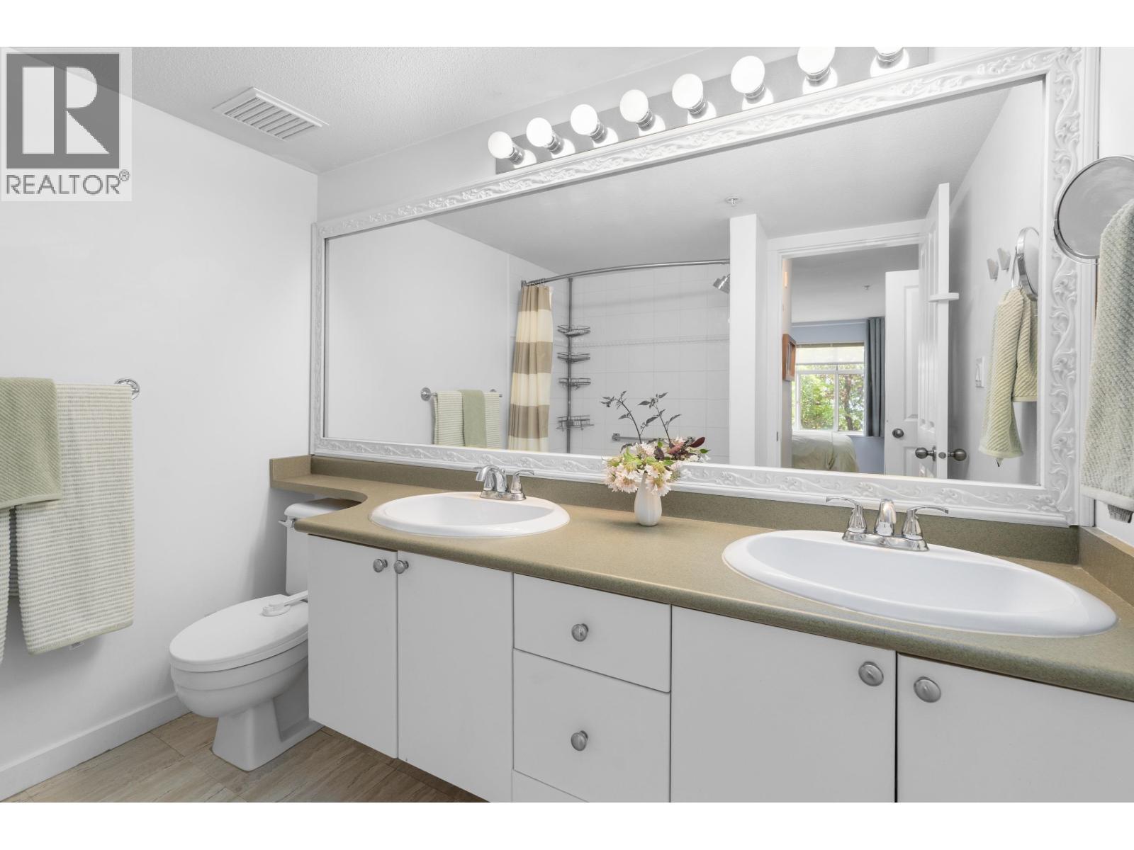 212 1432 Parkway Boulevard, Coquitlam, British Columbia  V3E 3L9 - Photo 19 - R3107634