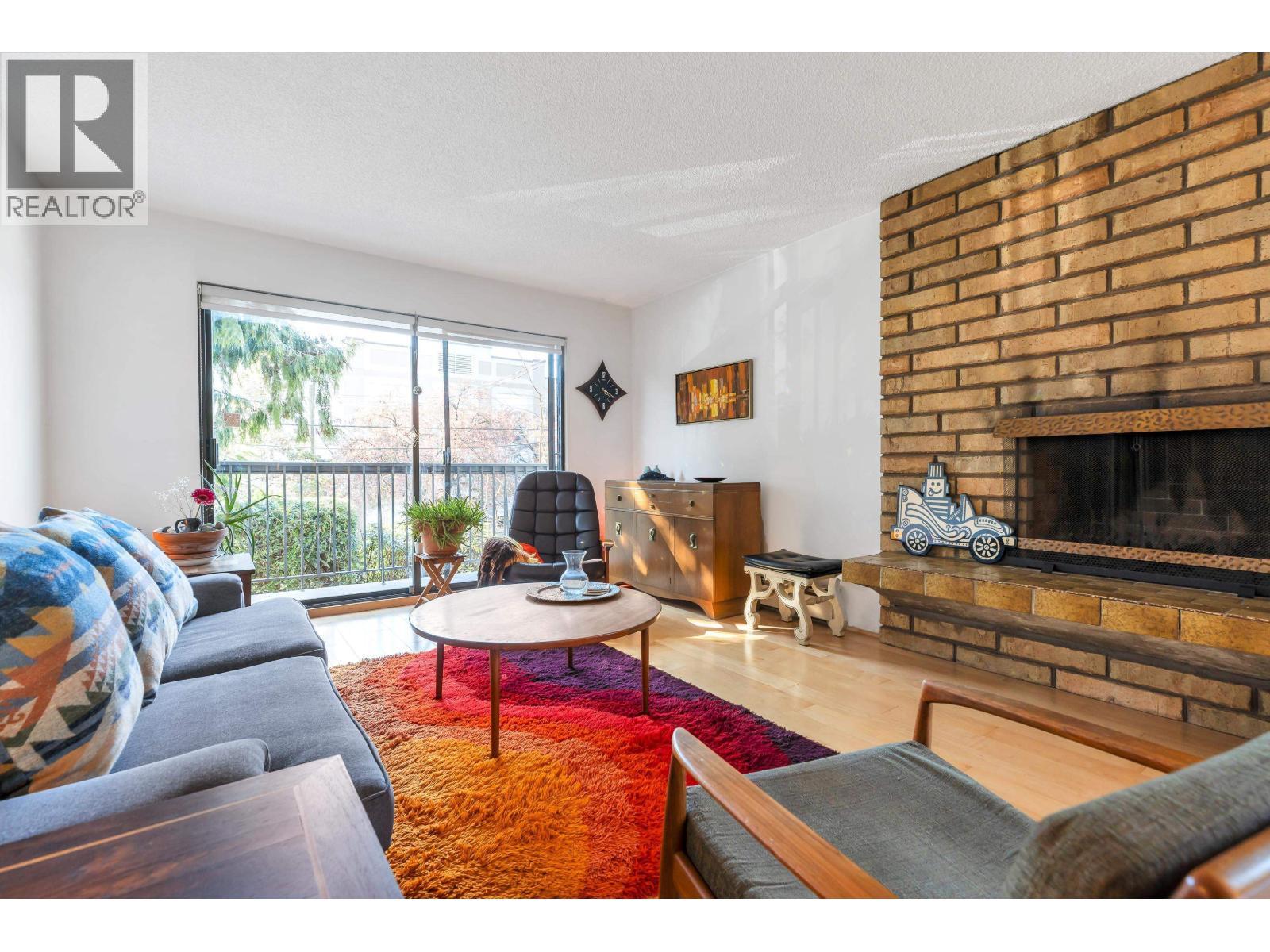 204 1515 E 5TH AVENUE, Vancouver, British Columbia