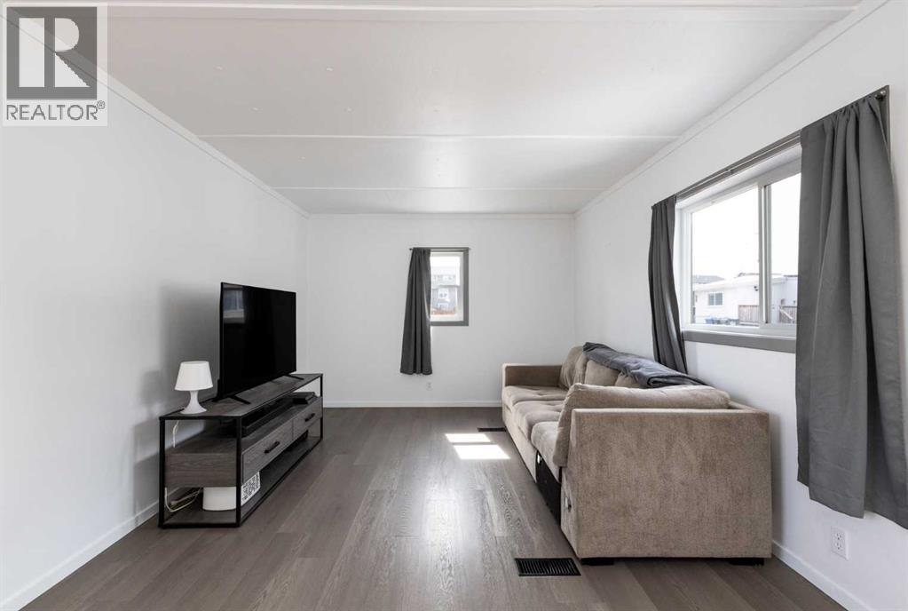 41, 1190 15 Avenue, Didsbury, Alberta  T0M 0W0 - Photo 5 - A2296380