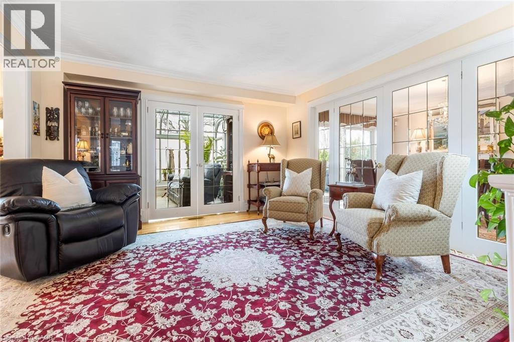 1 Twelfth Street, Grimsby, Ontario  L3M 2V6 - Photo 4 - 40816489