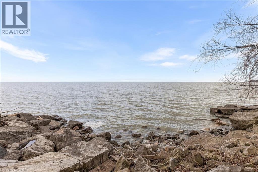 1 Twelfth Street, Grimsby, Ontario  L3M 2V6 - Photo 43 - 40816489