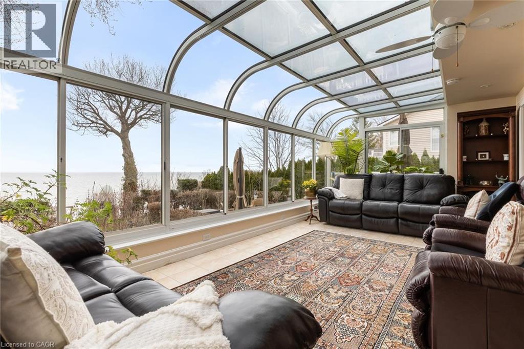 1 Twelfth Street, Grimsby, Ontario  L3M 2V6 - Photo 9 - 40816489