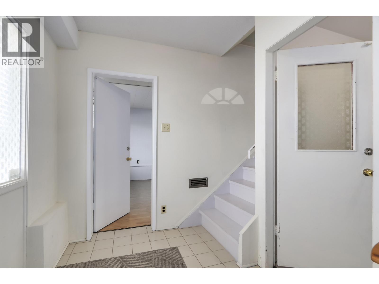 4676 Reid Street, Vancouver, British Columbia  V5R 3Y6 - Photo 4 - R3107556