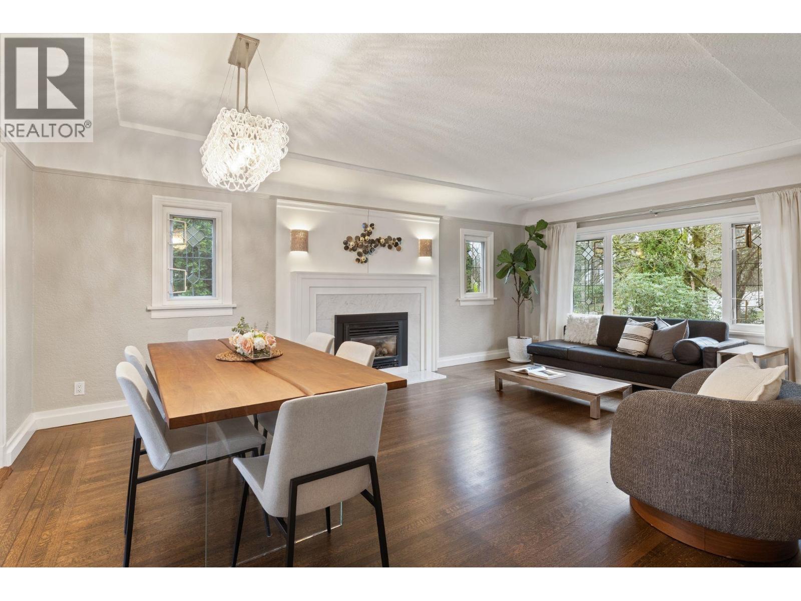 2907 W 30th Avenue, Vancouver, British Columbia  V6L 1Z3 - Photo 2 - R3107559