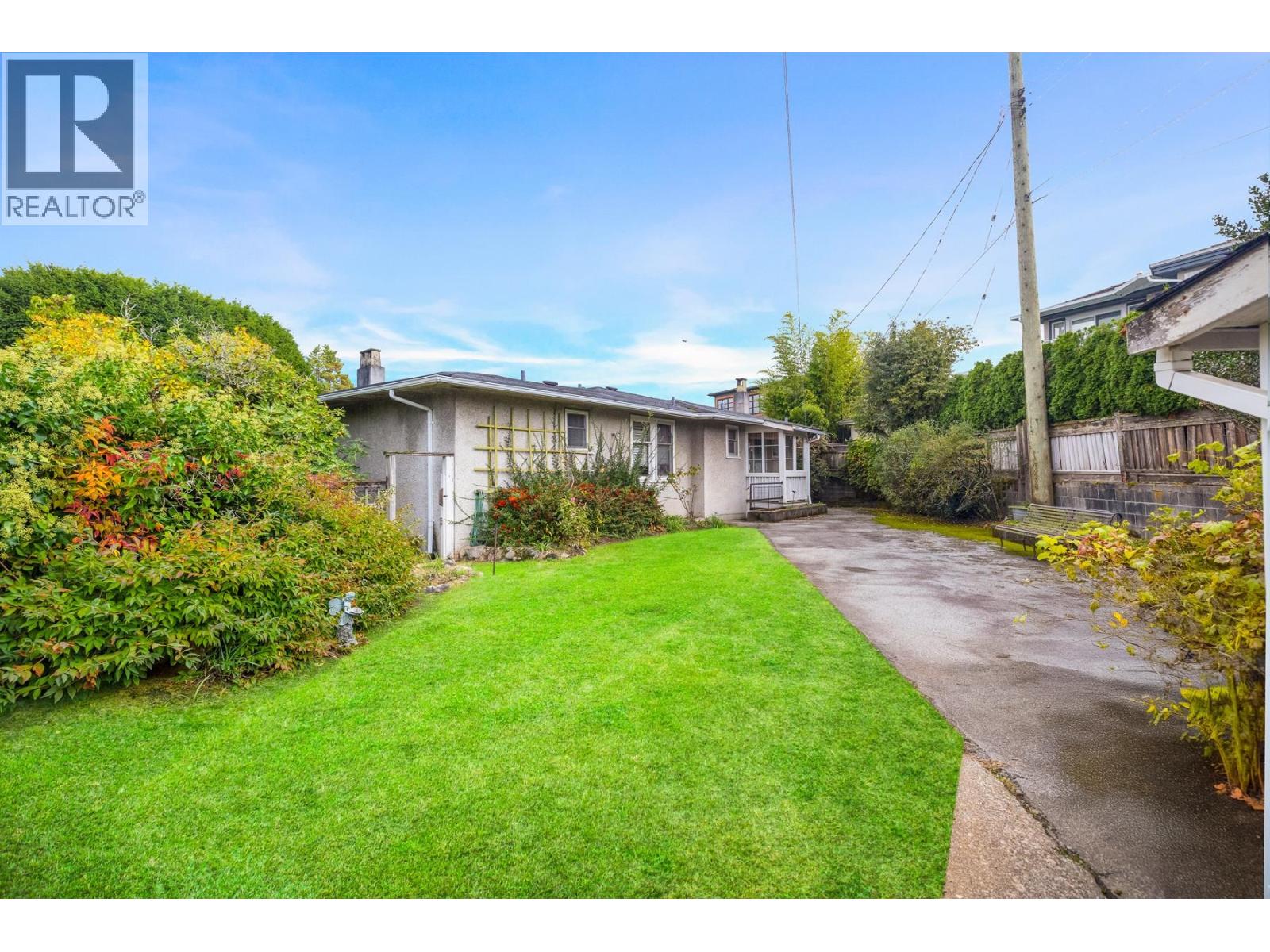 4275 Quesnel Drive, Vancouver, British Columbia  V6L 2X5 - Photo 33 - R3107571