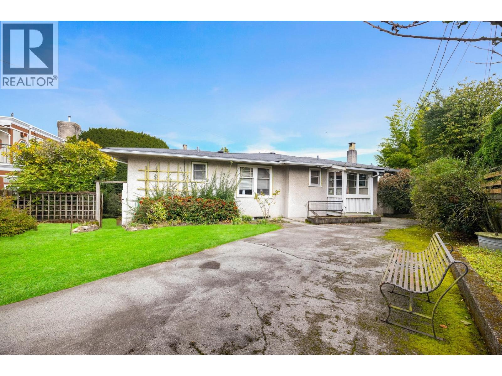 4275 Quesnel Drive, Vancouver, British Columbia  V6L 2X5 - Photo 4 - R3107571