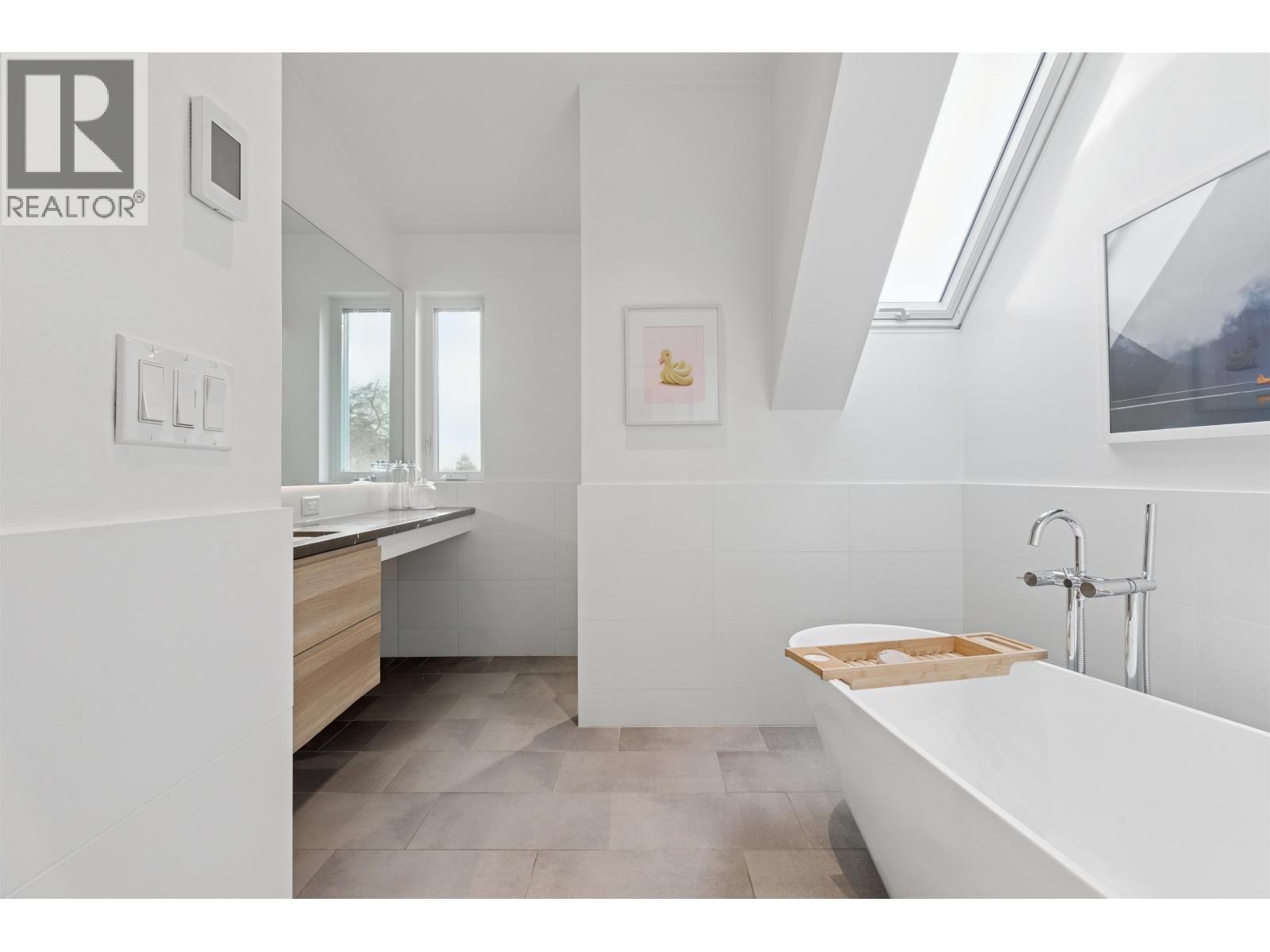 1425 William Avenue, North Vancouver, British Columbia  V7L 4G1 - Photo 17 - R3107575