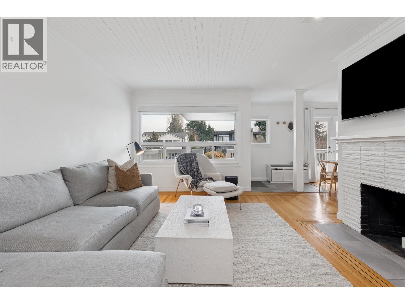 1425 William Avenue, North Vancouver, British Columbia  V7L 4G1 - Photo 4 - R3107575