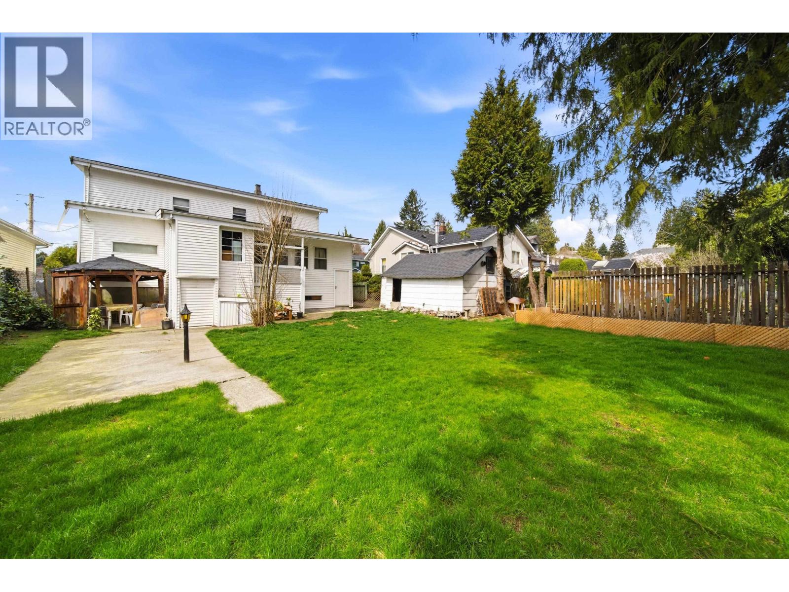 220 Devoy Street, New Westminster, British Columbia  V3L 4E7 - Photo 2 - R3107616