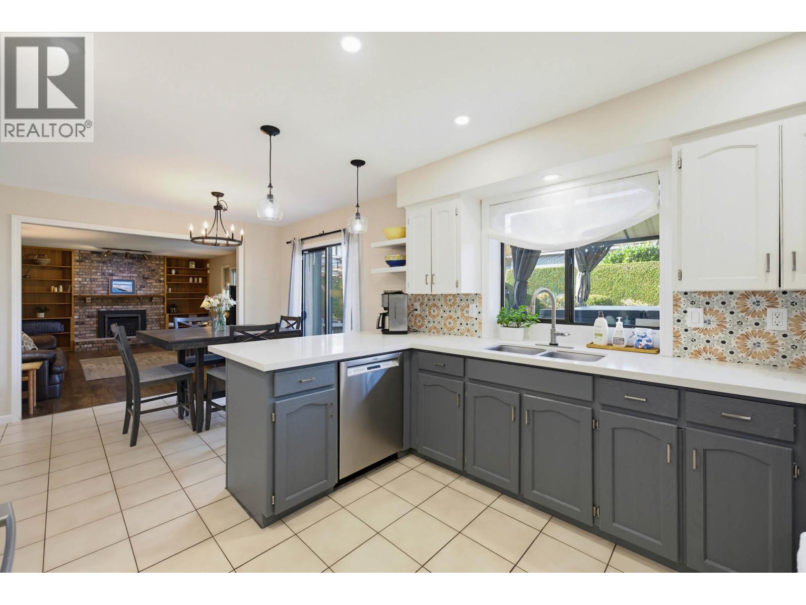 5350 Bentley Crescent, Delta, British Columbia V4K 4K2 - Photo 9 - R3107621