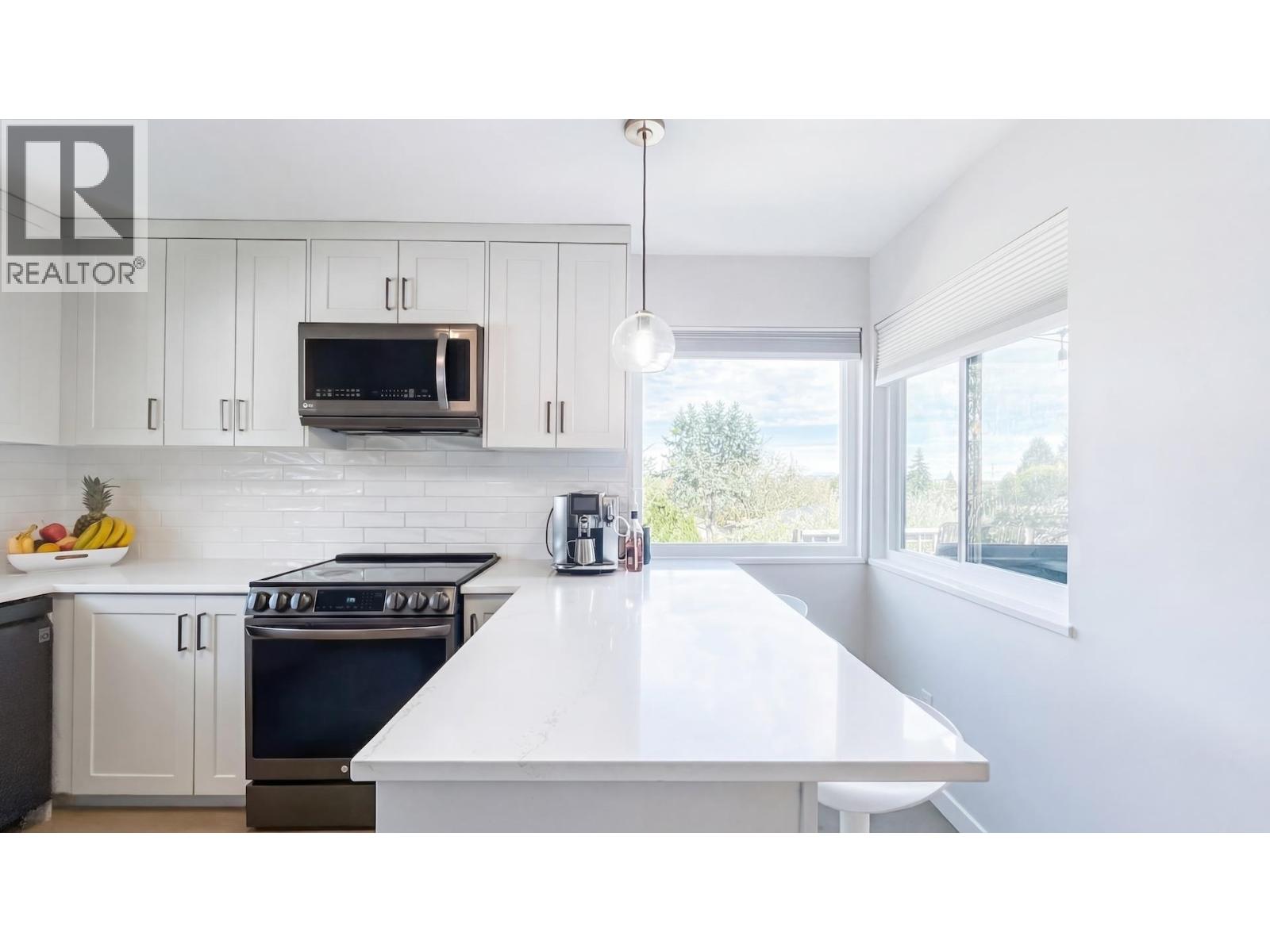 1021 Ranch Park Way, Coquitlam, British Columbia  V3C 3X3 - Photo 10 - R3107661