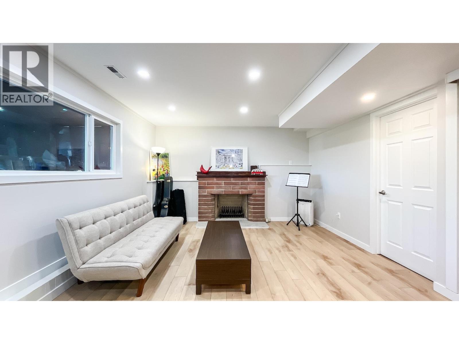 1021 Ranch Park Way, Coquitlam, British Columbia  V3C 3X3 - Photo 26 - R3107661