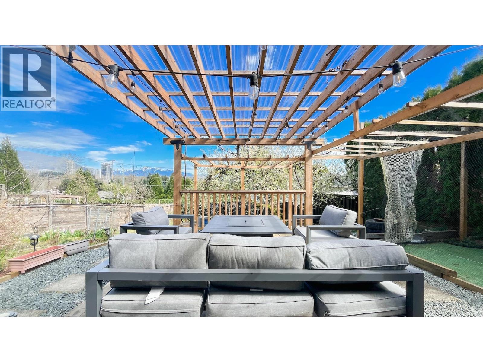 1021 Ranch Park Way, Coquitlam, British Columbia  V3C 3X3 - Photo 38 - R3107661