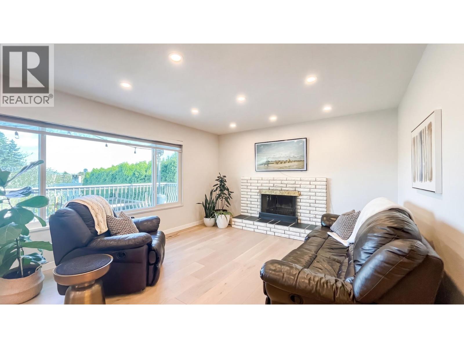 1021 Ranch Park Way, Coquitlam, British Columbia  V3C 3X3 - Photo 5 - R3107661