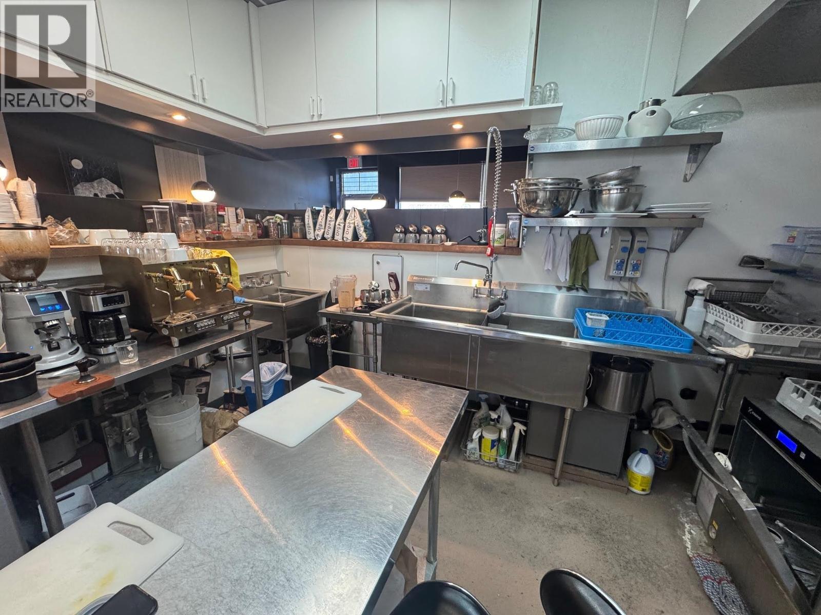 38114 2nd Avenue, Squamish, British Columbia  V8B 0A6 - Photo 2 - C8077608